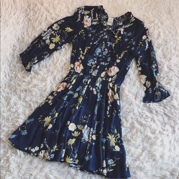 American Rag Dresses & Skirts - Floral dress